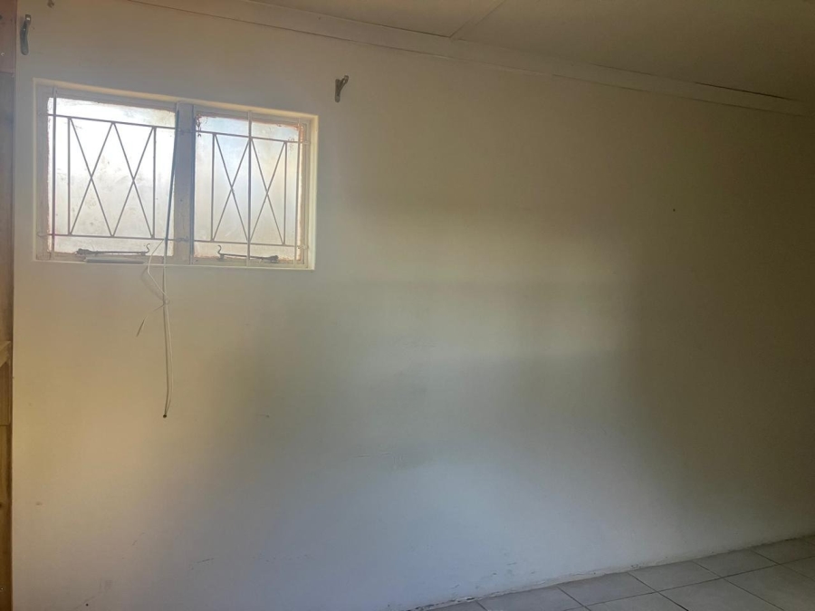 To Let 1 Bedroom Property for Rent in Heuwelkruin Eastern Cape